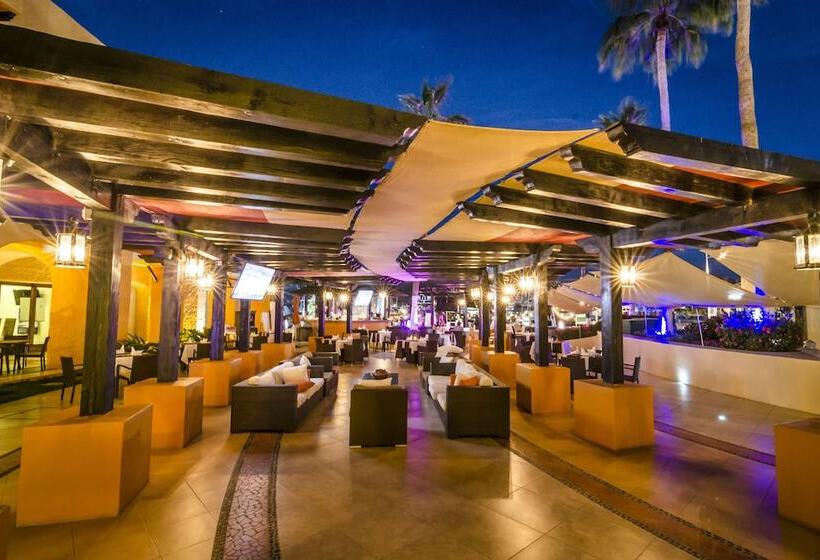 هتل Tesoro Los Cabos