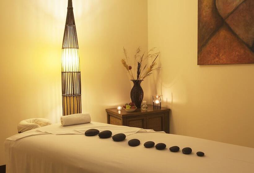 هتل Tesoro Los Cabos