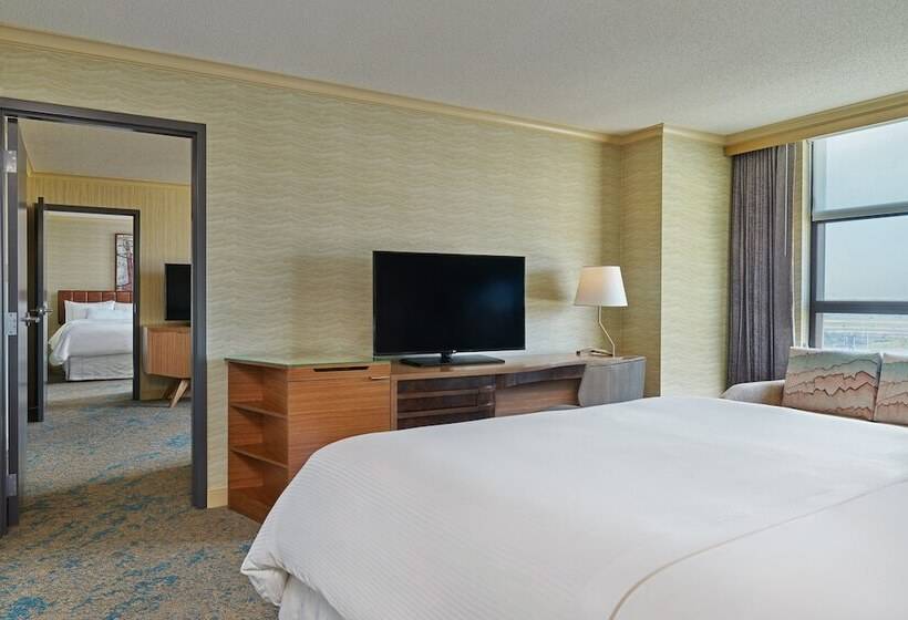 هتل The Westin Detroit Metropolitan Airport