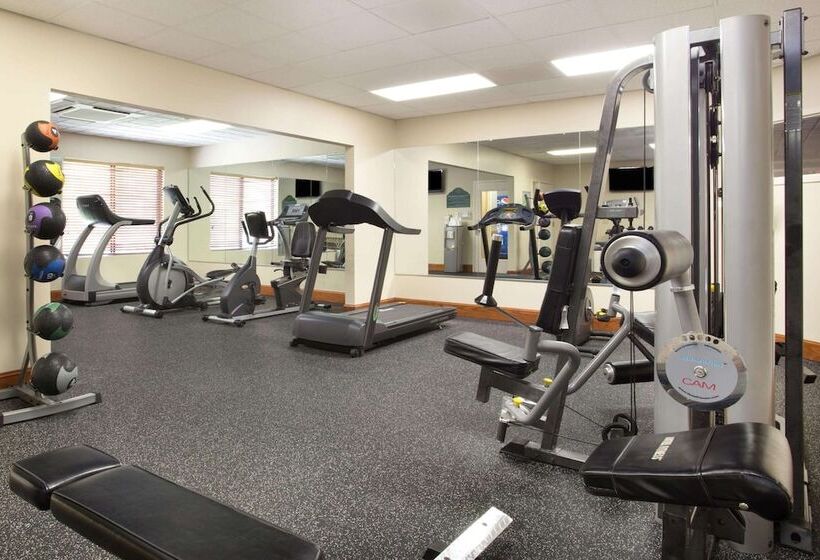 בית מלון כפרי Wingate By Wyndham Garner/raleigh South