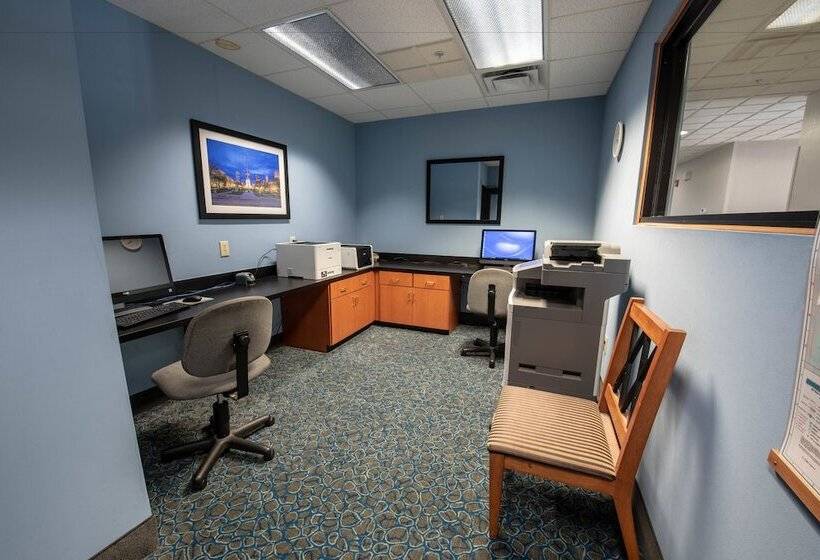 فندق Wingate By Wyndham Indianapolis Airport Plainfield