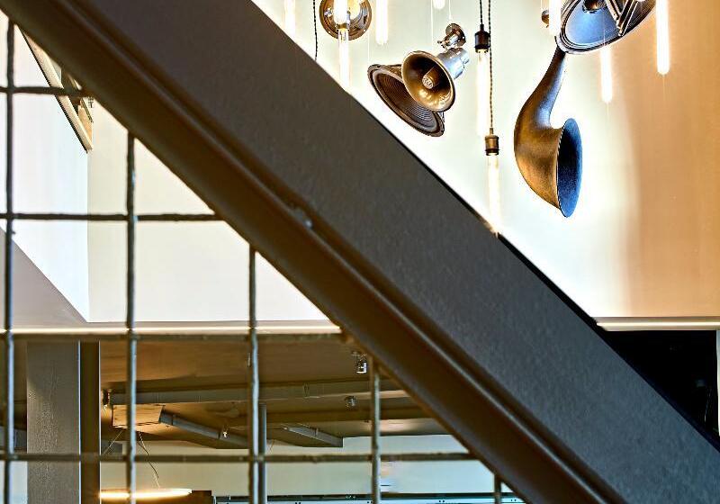 هتل Ziggy Los Angeles