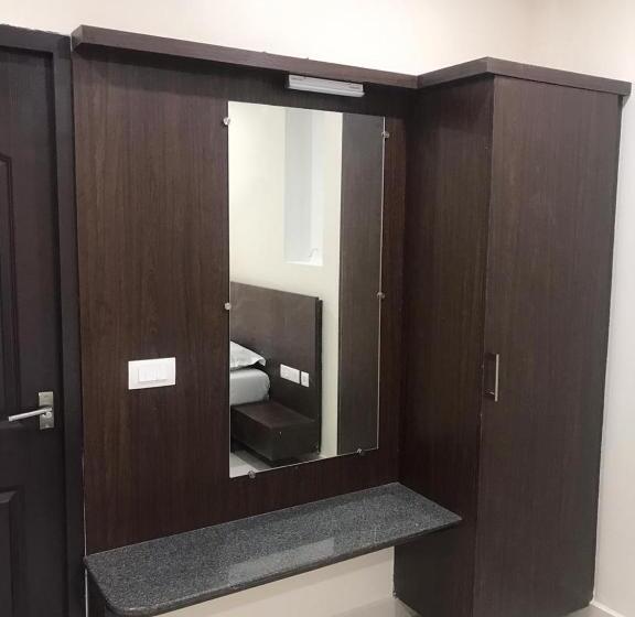فندق صغير Sri Krishna Residency