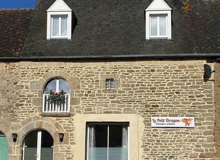 مبيت وإفطار Le Petit Dragon