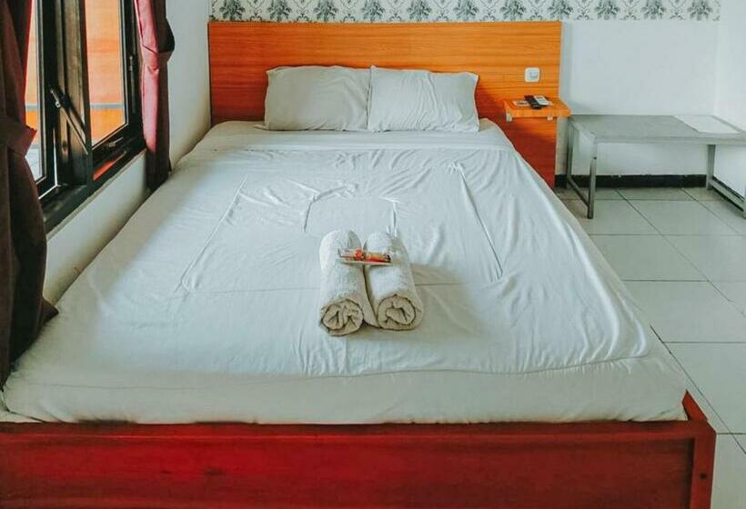 هتل De Luck Homestay Near Alun Alun Sidoarjo Mitra Reddoorz