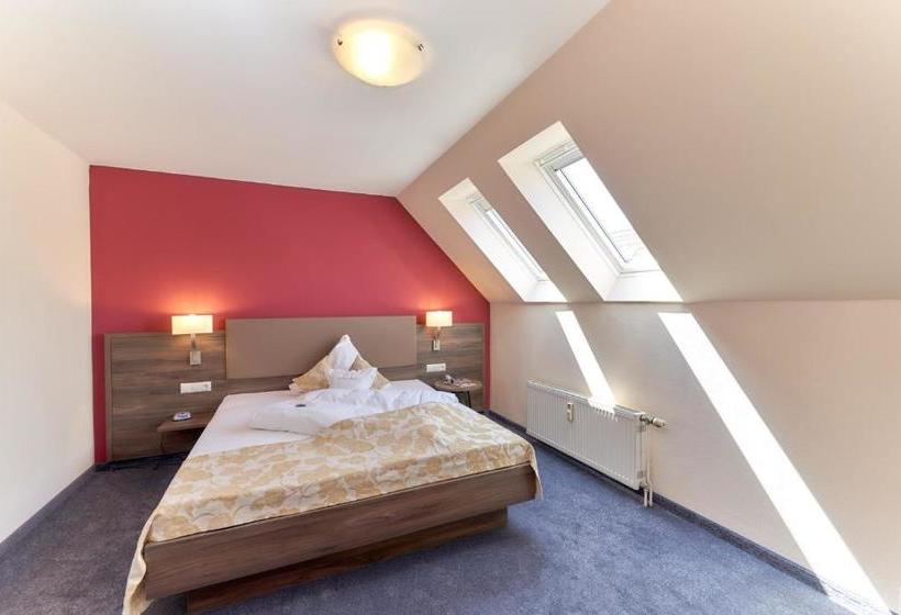 ホテル Gästehaus Schmitt Und Tacheles Landrestaurant