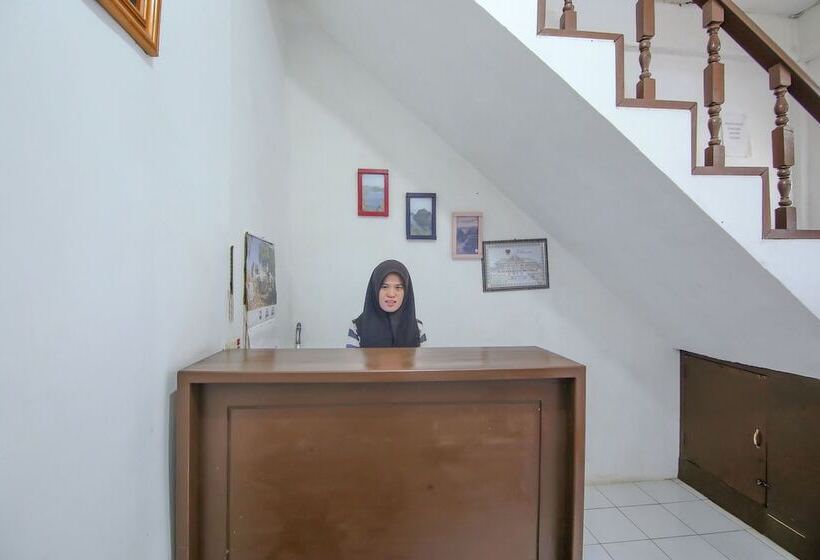 فندق Oyo 3242 Penginapan Saa Ada Syariah