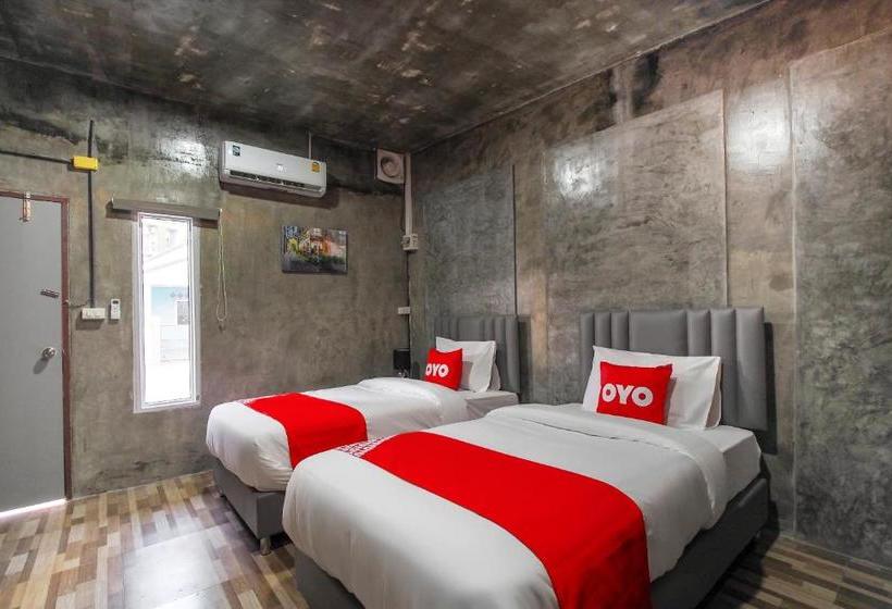 酒店 Oyo 715 Apartment Khunpu