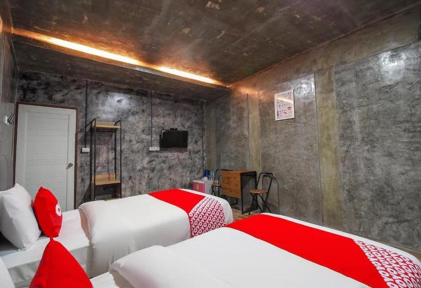 酒店 Oyo 715 Apartment Khunpu