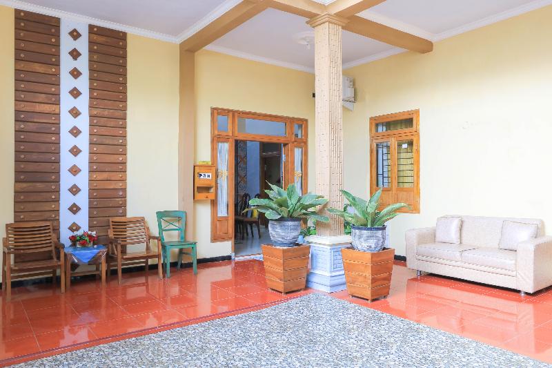 Отель Spot On 2440 Wallet Family Residence Syariah