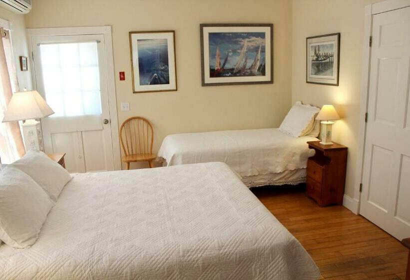 호텔 West Tisbury Inn