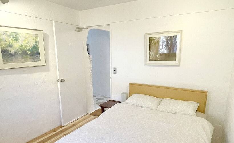 بنسيون Gallery Hara And Guest House