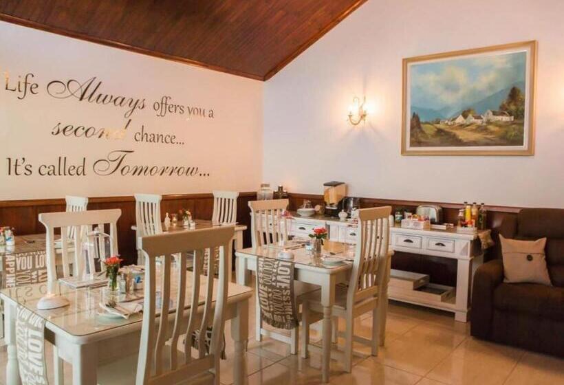 פנסיון Hearts Haven