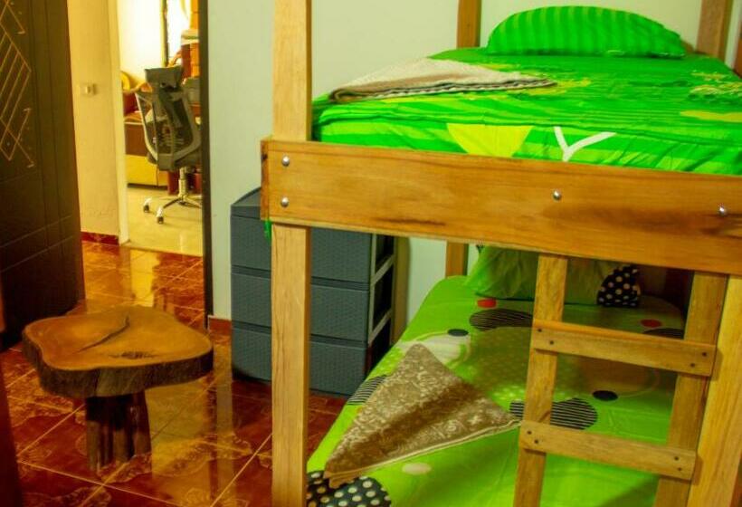 펜션 Hostal Luna Llena
