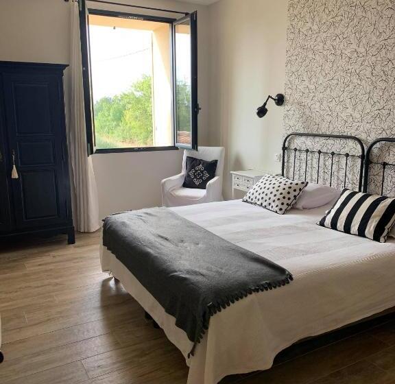 Bed and Breakfast Domaine De Sévanes