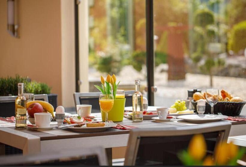 ベッドアンドブレックファースト Garni Am Schloss