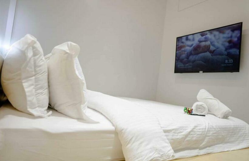 مبيت وإفطار Radlett Residences Hotel   Tuguegarao