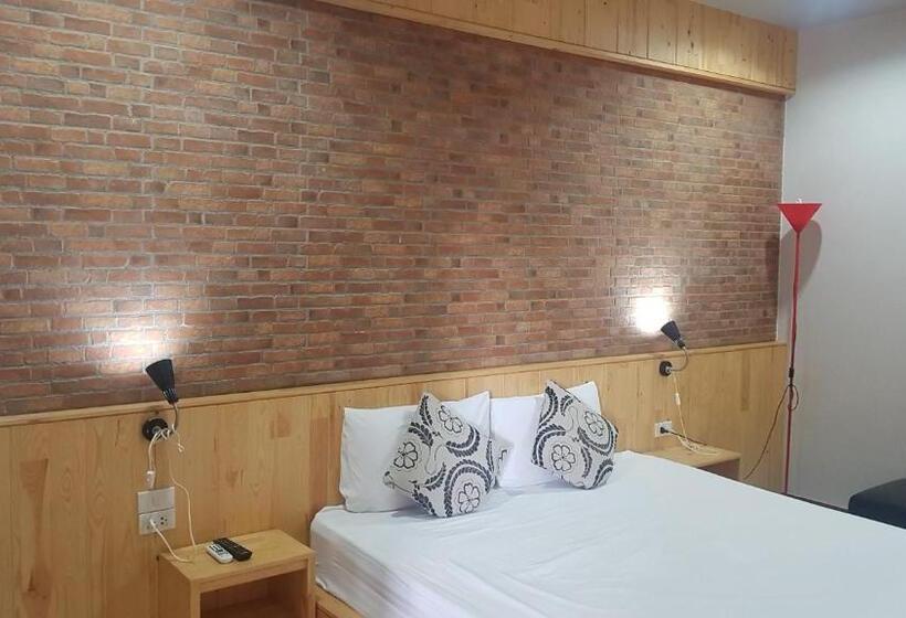 酒店 Baan Bangkok 97