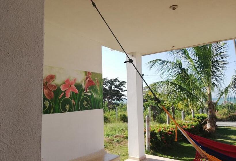 هتل Brisas Del Mar San Antero