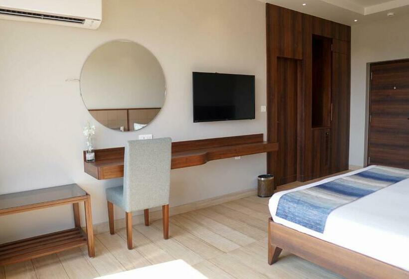 호텔 Cosmique Clarks Inn Suites Goa