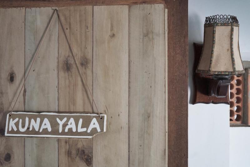 پانسیون Casa Caracola