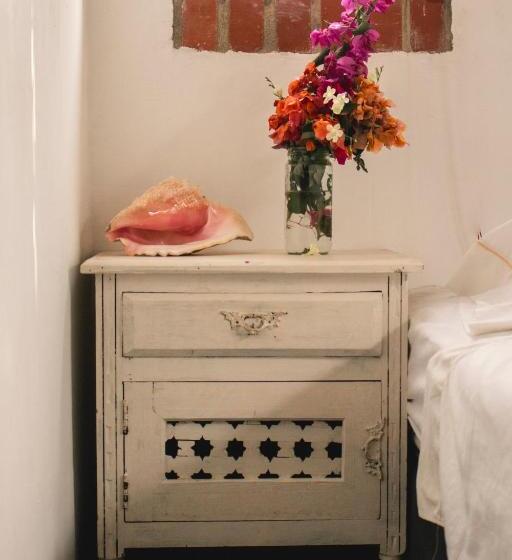 پانسیون Casa Caracola