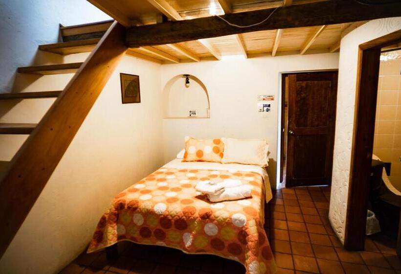 پانسیون Hostal Jardín Escondido