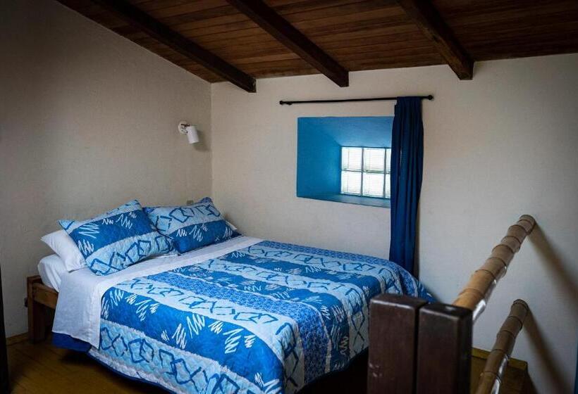 پانسیون Hostal Jardín Escondido