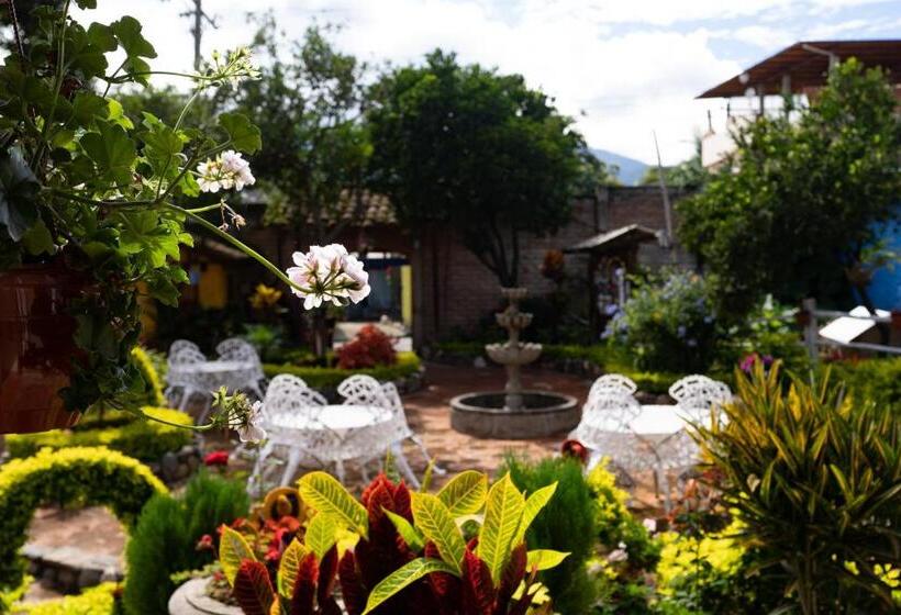پانسیون Hostal Jardín Escondido