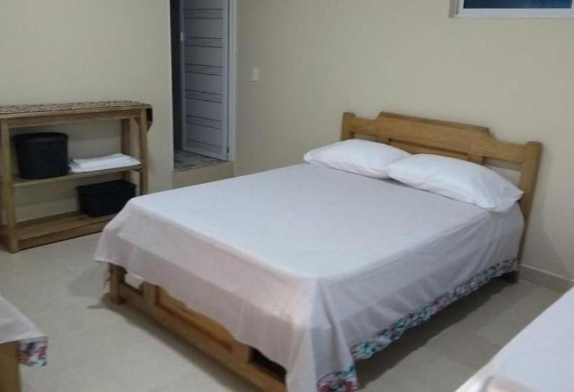 پانسیون Zéfiro Hostal