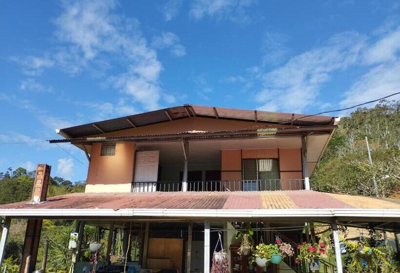 Bed and Breakfast Hospedaje Luis & Ana