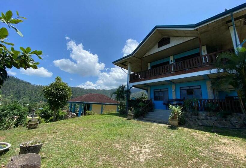 Bed and Breakfast Santa Claus Hilltop
