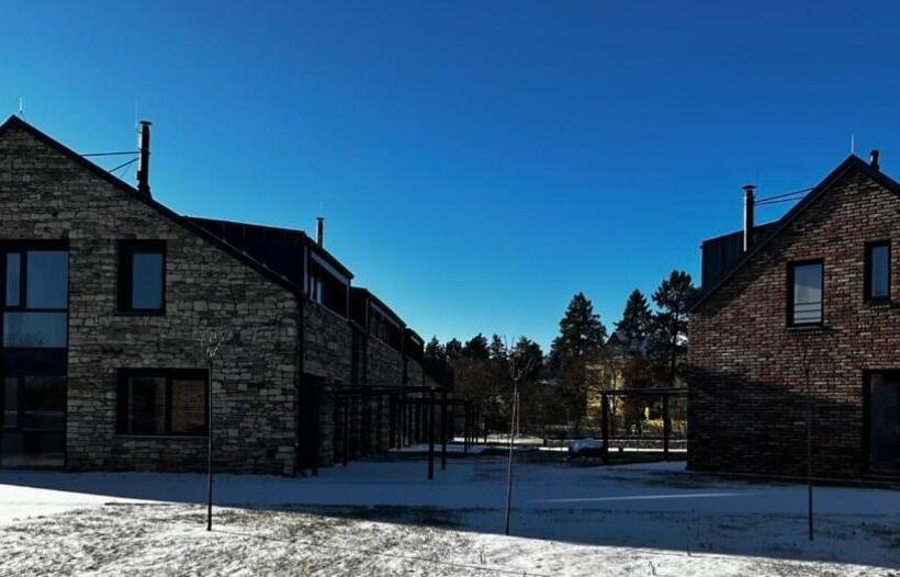 בית מלון כפרי Palace Resort Jíloviště