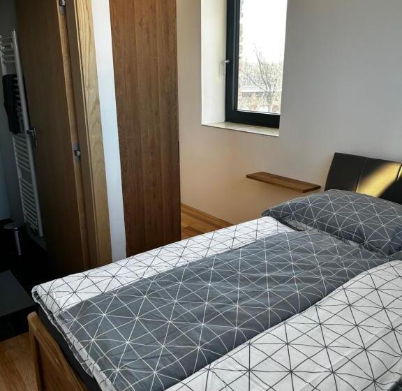 בית מלון כפרי Palace Resort Jíloviště