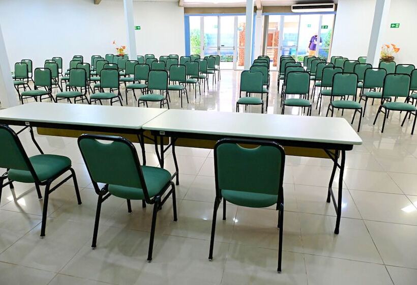 فندق Sesi Aruana