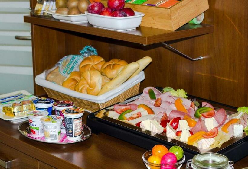 Отель Pension Zum Raubritter