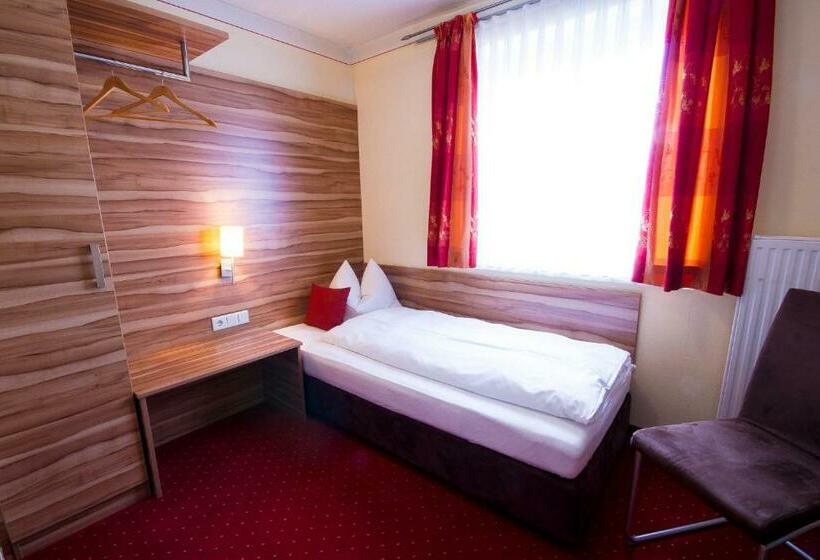 Отель Pension Zum Raubritter