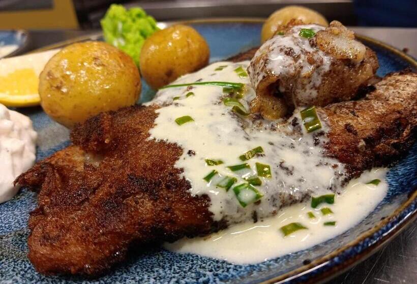 بنسيون Bottna Inn