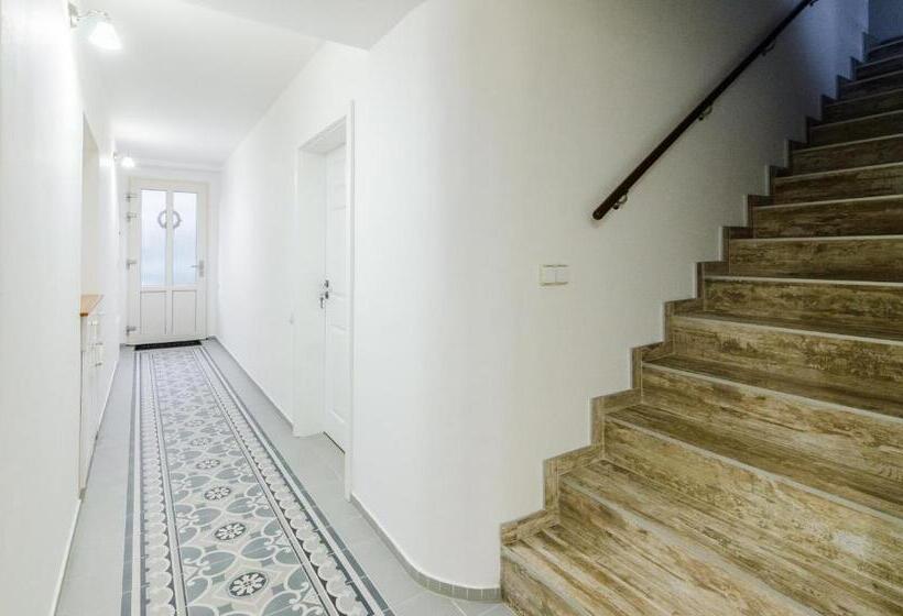 Пансион Guesthouse Sam