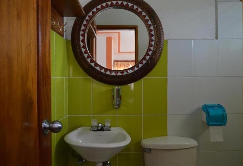 پانسیون Kuyllur ñán