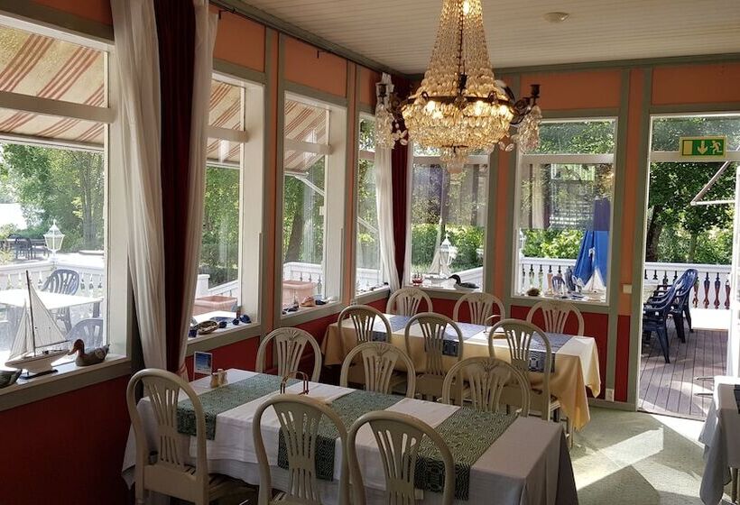 فندق صغير Kolbäcks Gästgivaregård