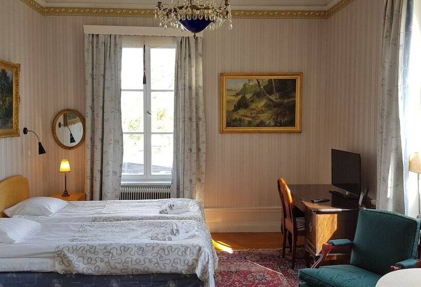 فندق صغير Kolbäcks Gästgivaregård