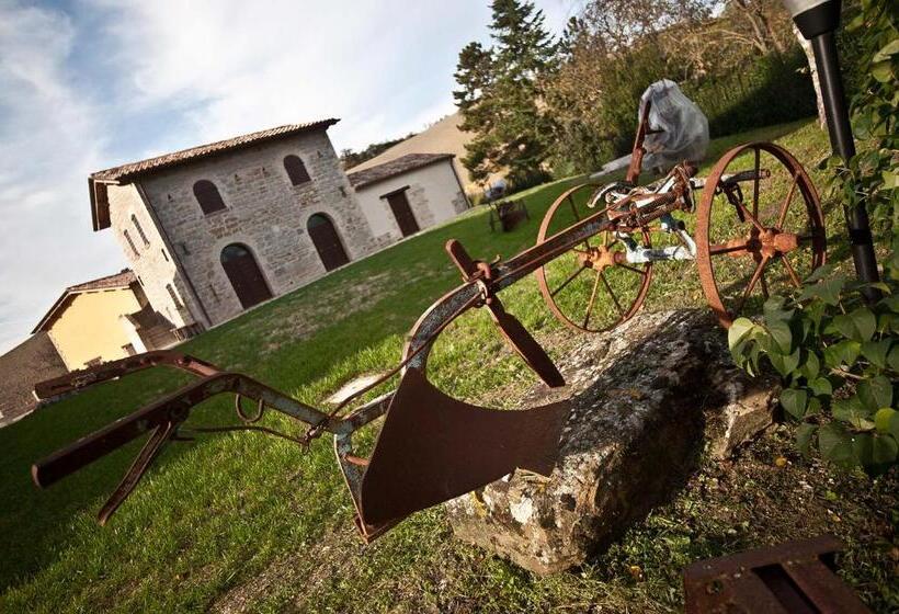 فندق Agriturismo Borgo Umbro