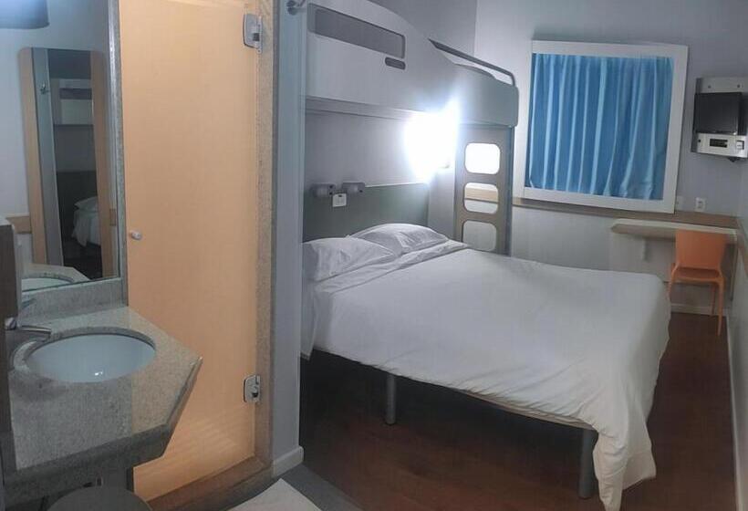 בית מלון כפרי Ibis Budget Nao Me Toque