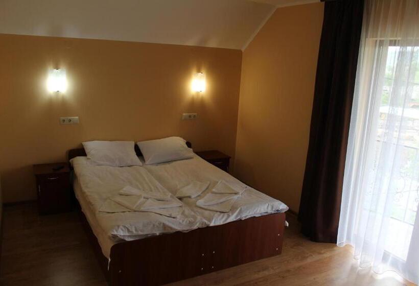 בית מלון כפרי Sukhoviia