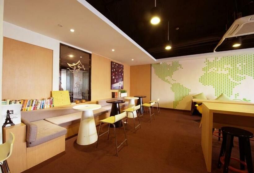 Iu Hotel Tangshan Harbou Bus Station