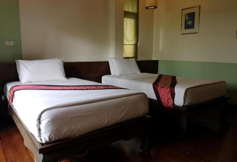 Kao Tao Villa Beach Resort