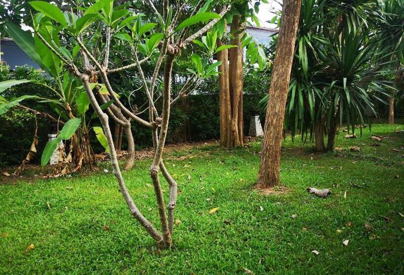 Kao Tao Villa Beach Resort