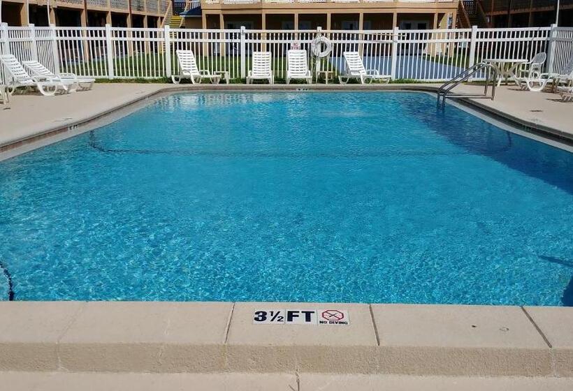 فندق على الطريق Buccaneer Inn