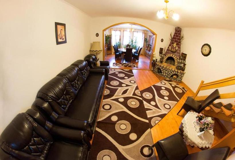 پانسیون Casa Andreea